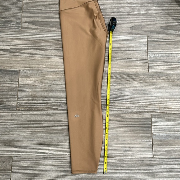 ALO 7/8 HighWaist Legging - Picture 8 of 10